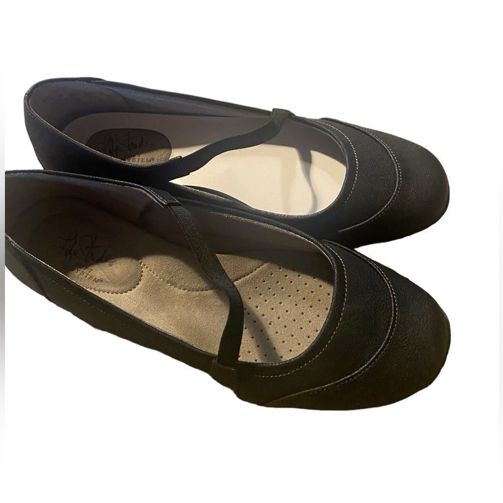 LifeStride Soft Mary Janes 9.5 W Black Leather Style Strap Excellent condition